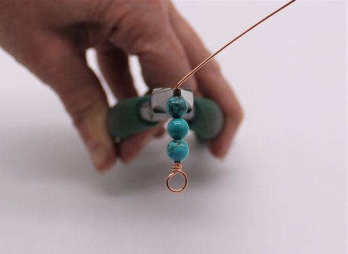 Abby Hook's Dainty Interchangeable Boho Bracelet Tutorial - Complete the connector, Contemporary Wire Jewelry, , bend the wire after the beads